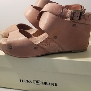 Lucky Brand Leather Wedge In Cinnamon.